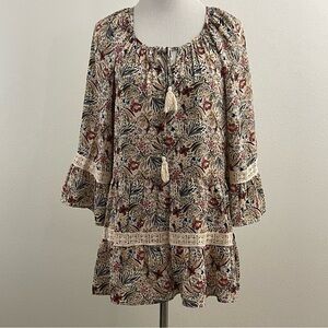 BOHO FLORAL 3/4 BROWN & TAN TOP CROCHET DETAIL AND FRONT TIE